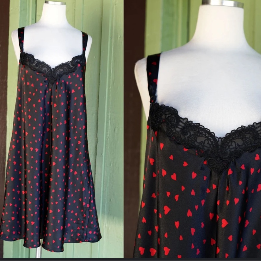 Morgan Taylor Black and Red Heart Slip Dress